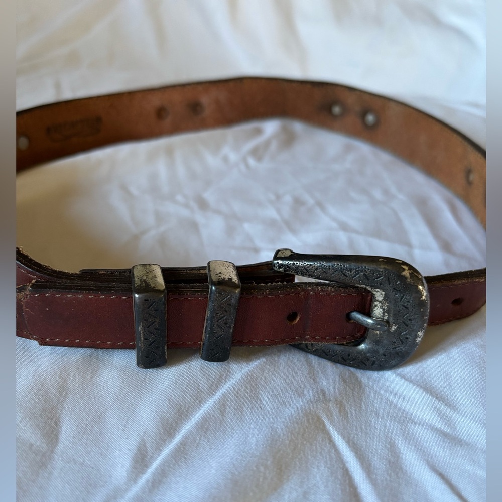 Ladies Brown Leather Brighton Concho Belt Tarnished/Vintage Size 28